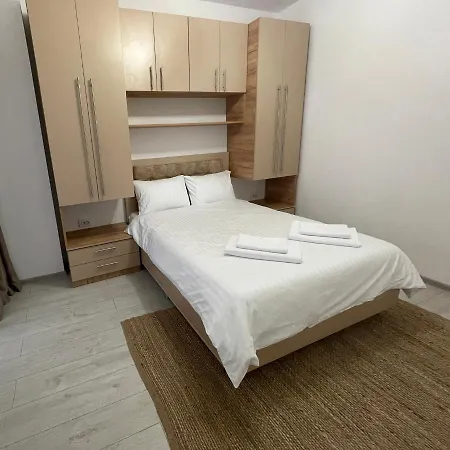 Lazar Nest Apartment - Palas Center Iasi Exterior foto