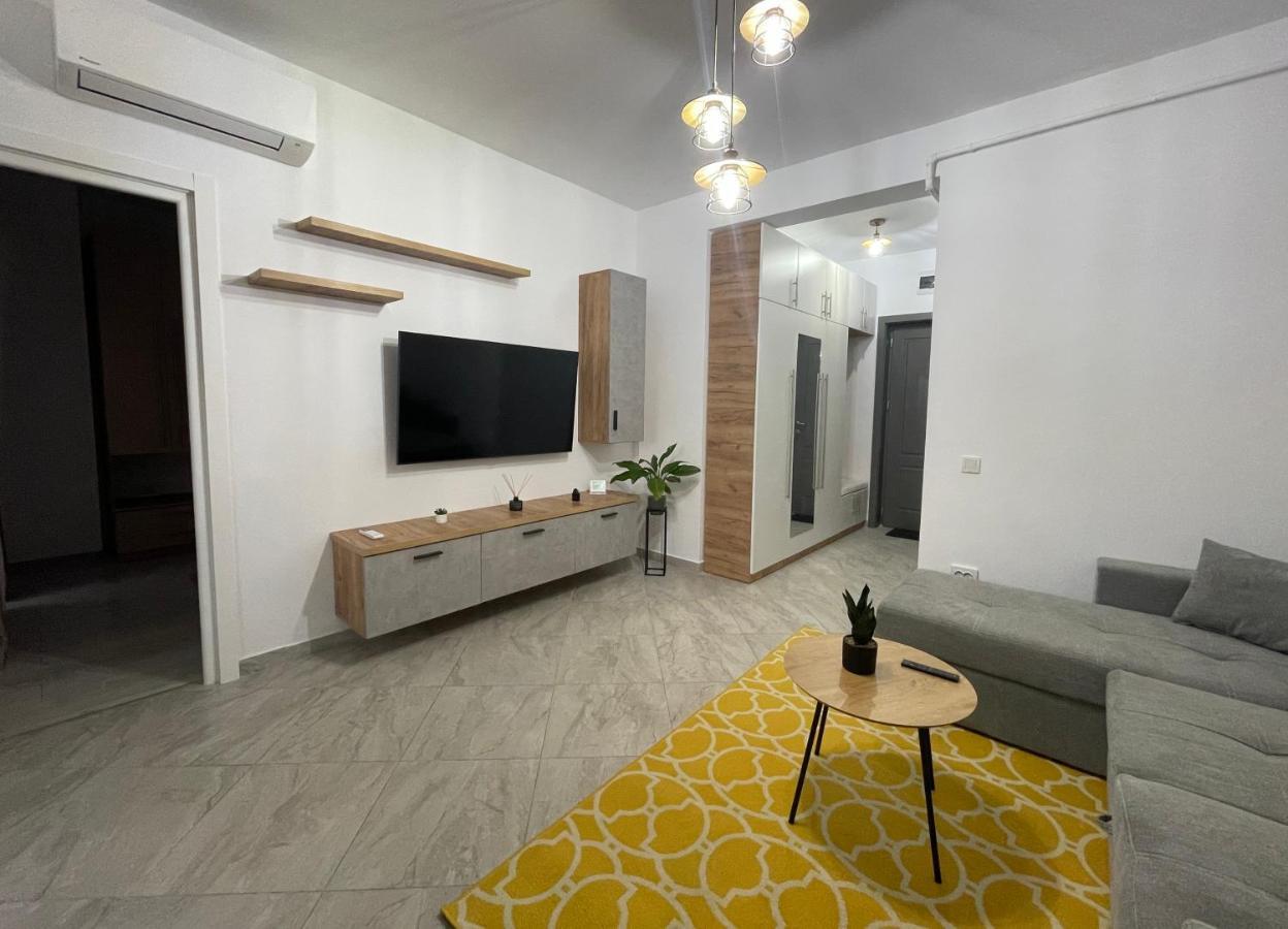 Lazar Nest - Center Iasi